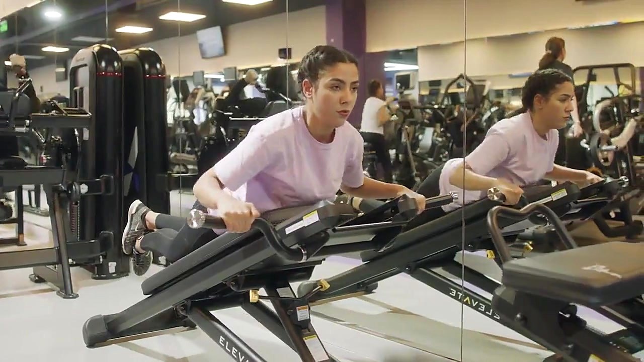 Ladies clubs at Horizon Fitness