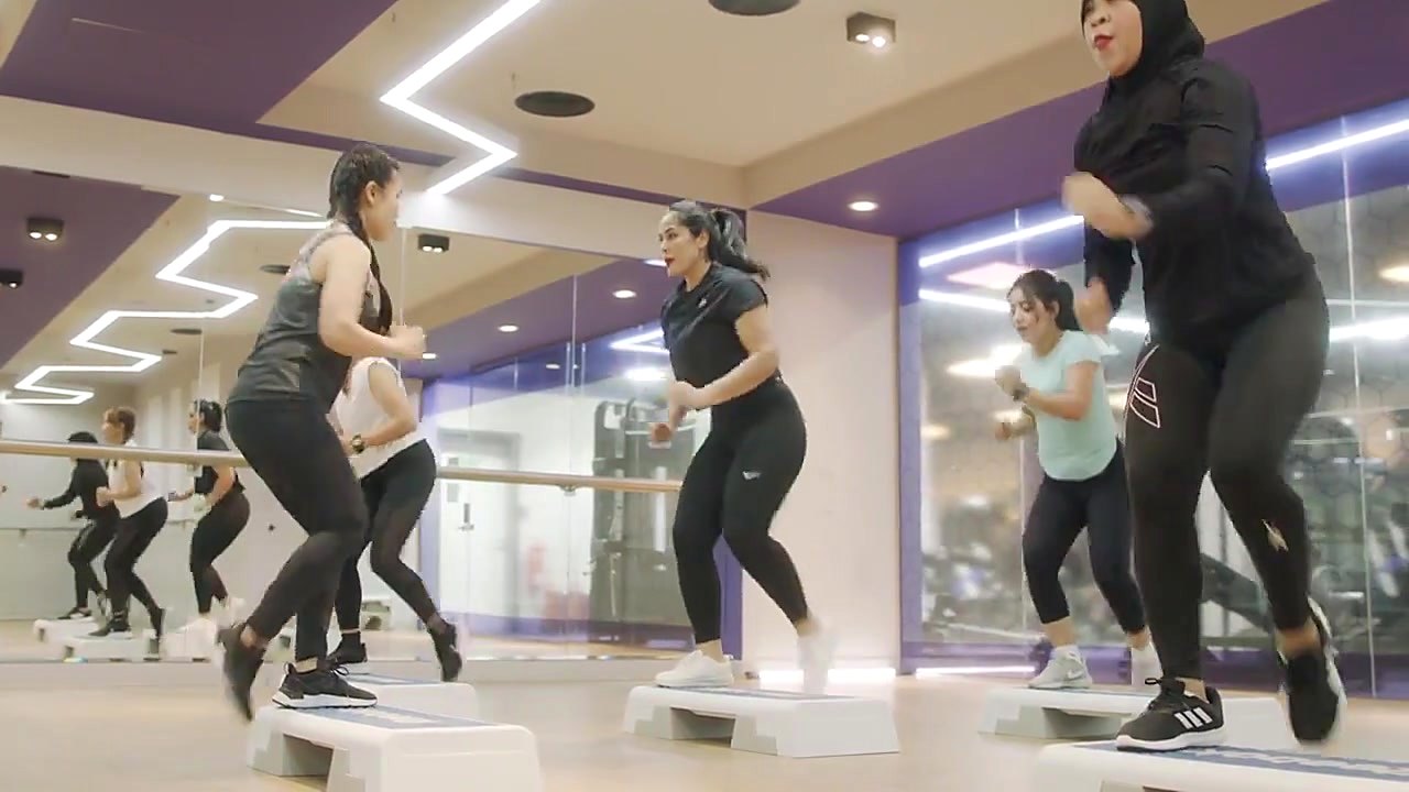 Step class at Horizon Fitness