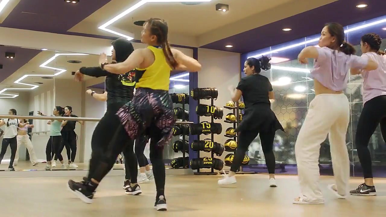 Zumba class at Horizon Fitness